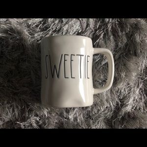 Rae Dunn | “Sweetie” Mug